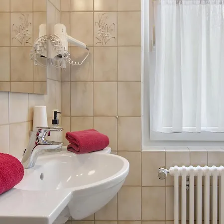 Gaestehaus Maeder - Dreiweltenkarte