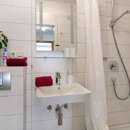 Gaestehaus Maeder - Dreiweltenkarte בית הארחה 3*