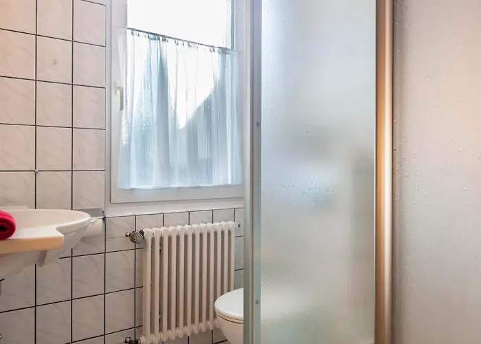 Gaestehaus Maeder - Dreiweltenkarte بيت ضيافة 3*